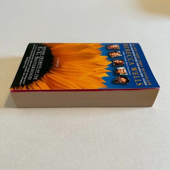 Book-Divine Secrets of the Ya-Ya Sisterhood by Rebecca Wells - Picture 4 of 6